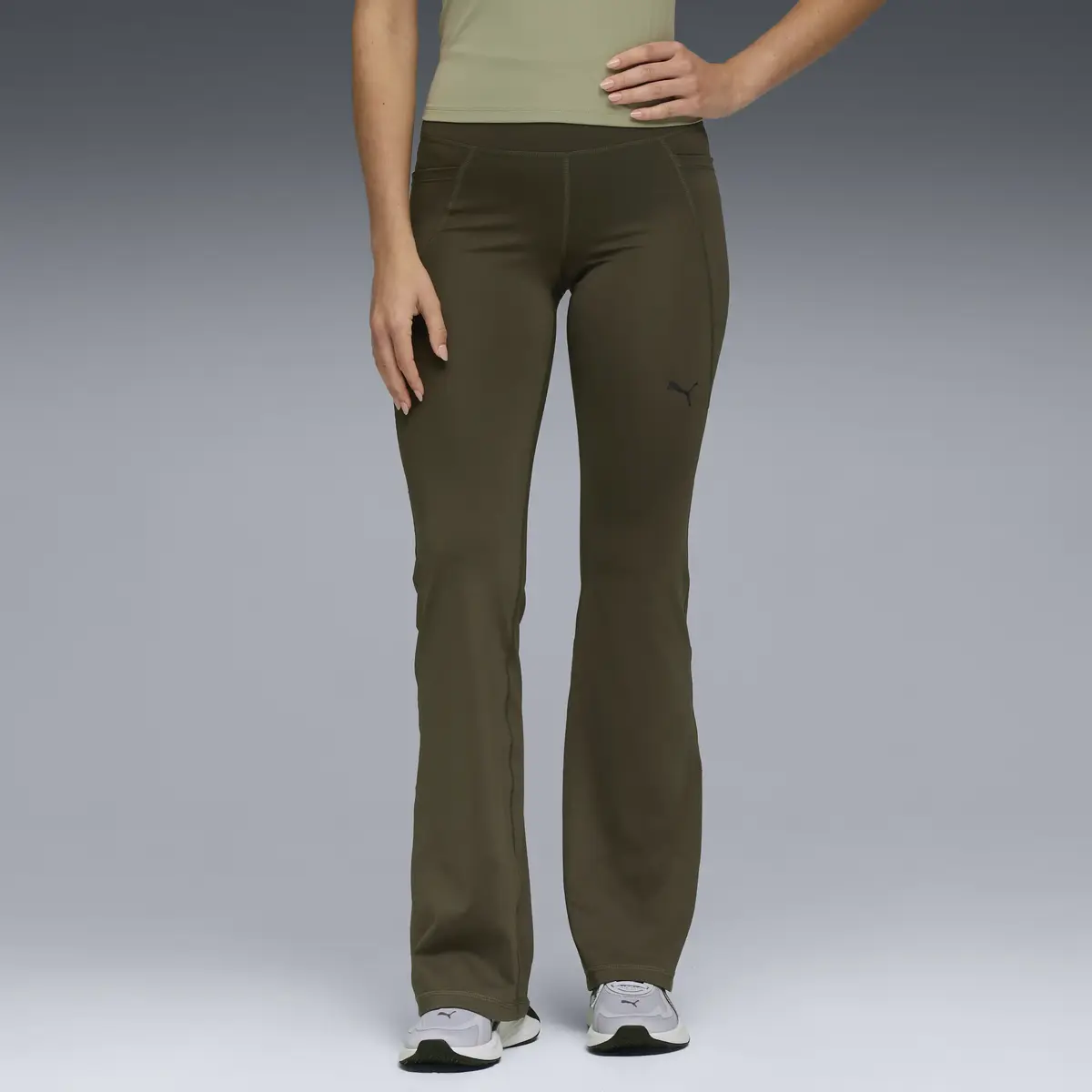 Puma W TAD ESSNTL HW BOOTCUT PANT Yeşil Kadın Eşofman Altı