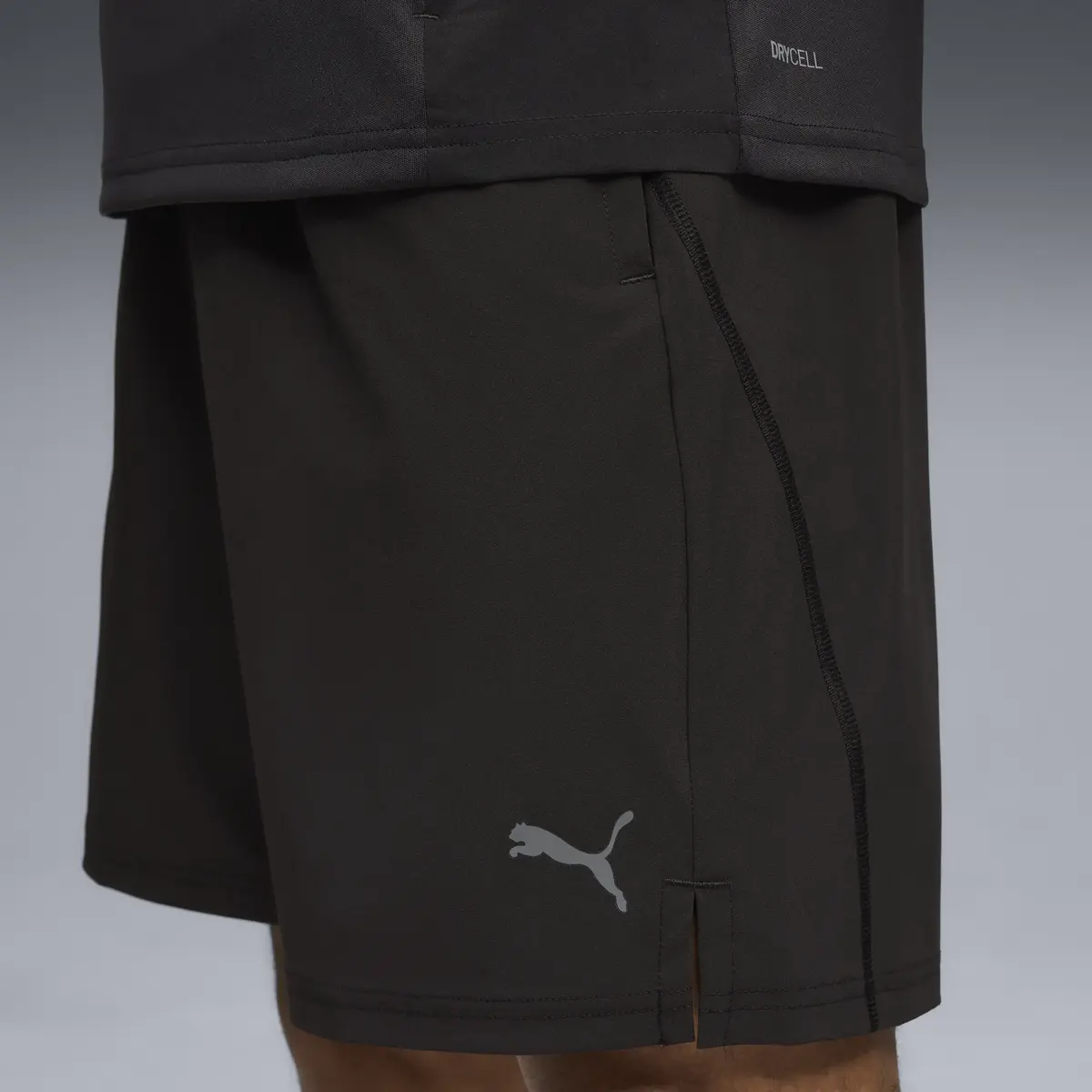 Puma M TECH TRAIN 7" STCH WVN SHT Siyah Erkek Şort