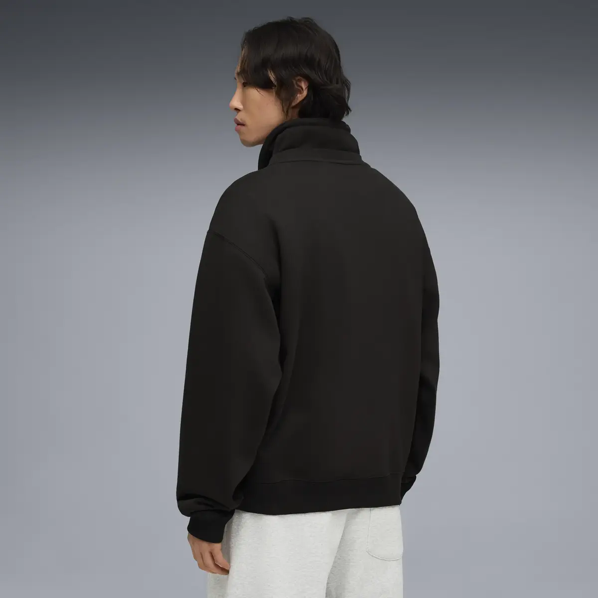 Puma SELECT Essentials Crew Siyah Erkek Sweatshirt