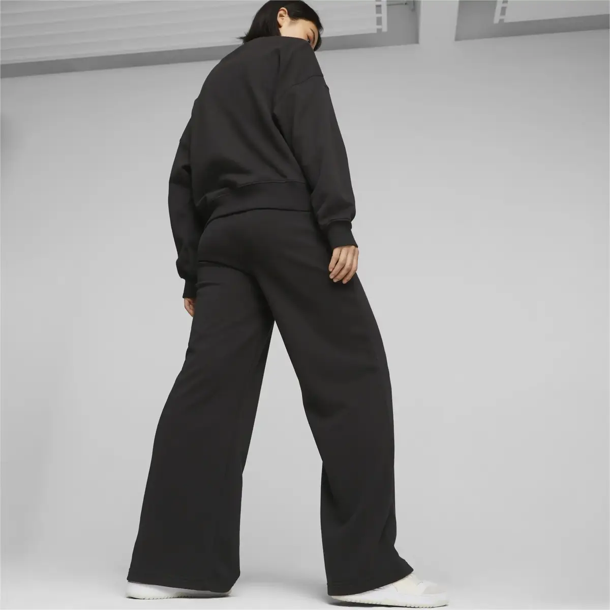 Puma CLASSICS Relaxed Sweatpants Siyah Kadın Eşofman Altı