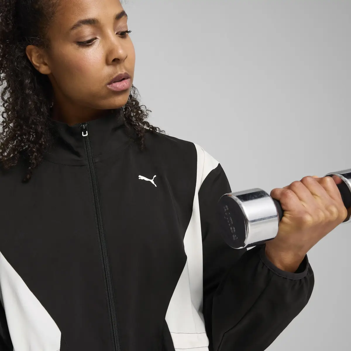 Puma TRAINING WOVEN JACKET - LONG Siyah Kadın Sweatshirt