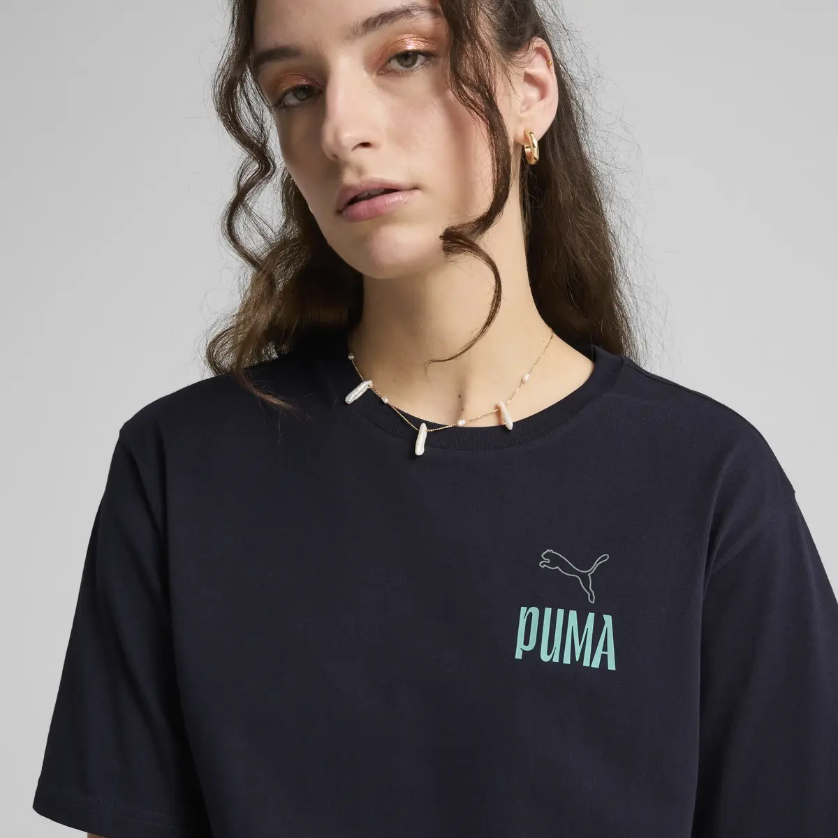 PUMA WARDROBE ESS Graphic Tee Lacivert Kadın T-Shirt