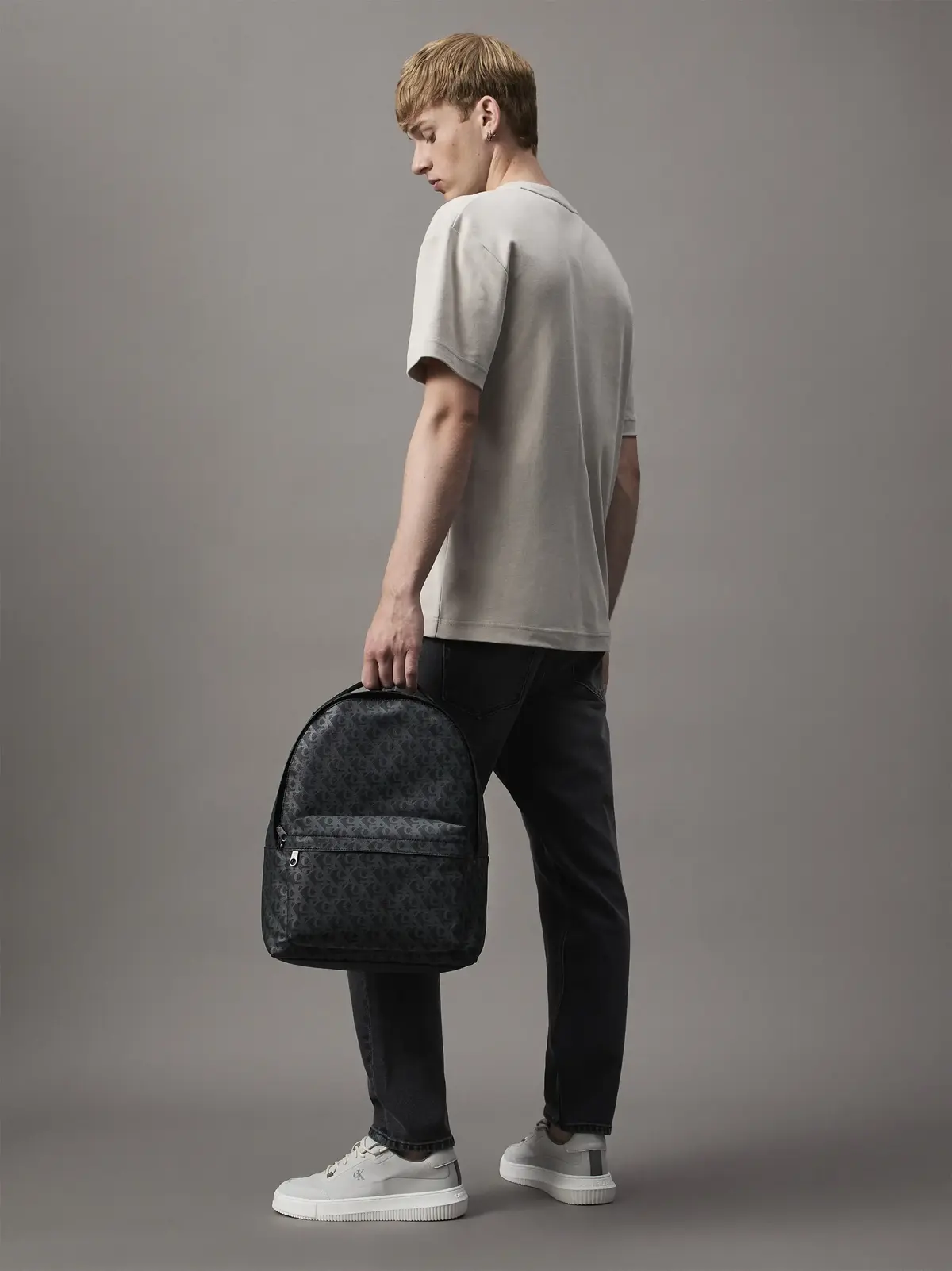 Calvin Klein MATTE AOP CENTER ZIP, UB1 Siyah Erkek Çanta & Cüzdan