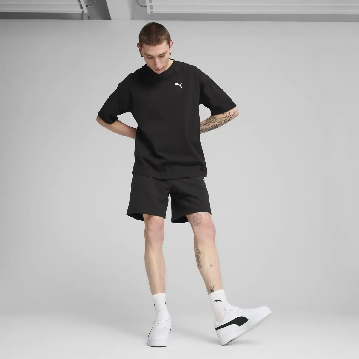 Puma WARDROBE ESS Relaxed Shorts 7 TR Siyah Erkek Şort