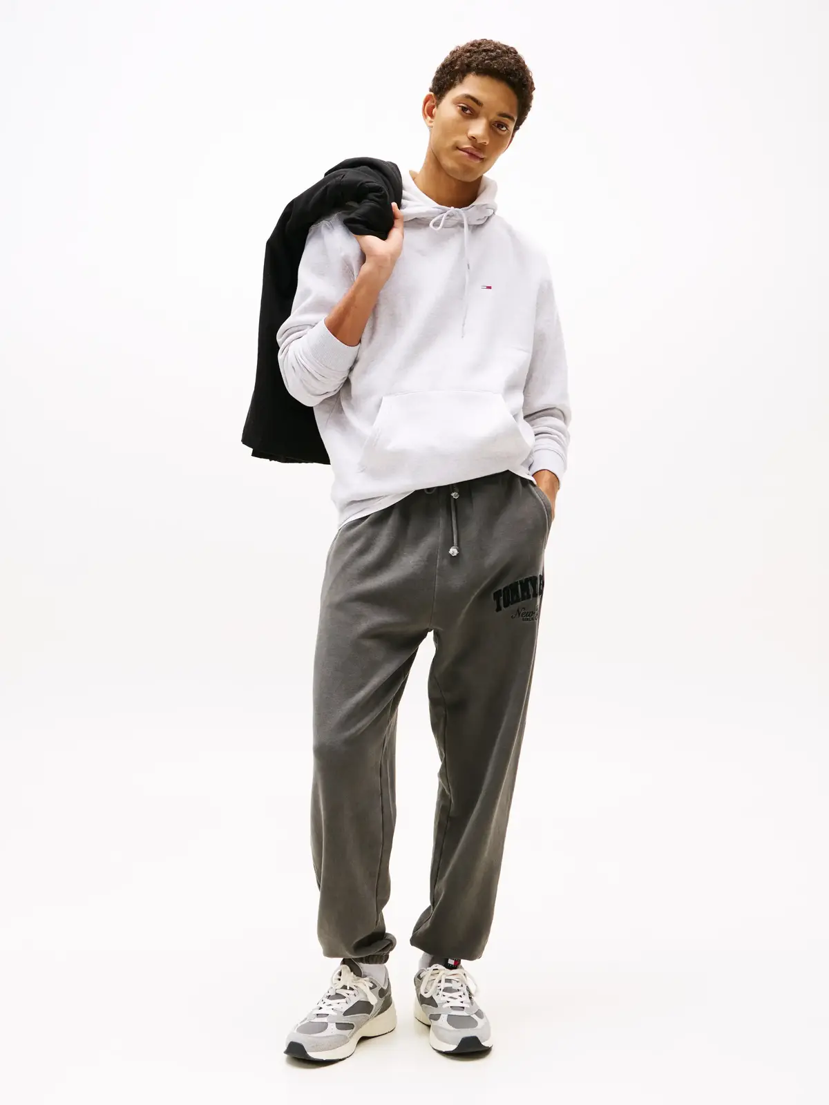 Tommy Hilfiger TJM REG S FLAG HOODI Erkek Gri Sweatshirt