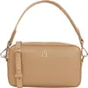 Tommy Hilfiger TH DISTINCT CAMERA B, RBC Kahverengi Kadın Çanta & Cüzdan