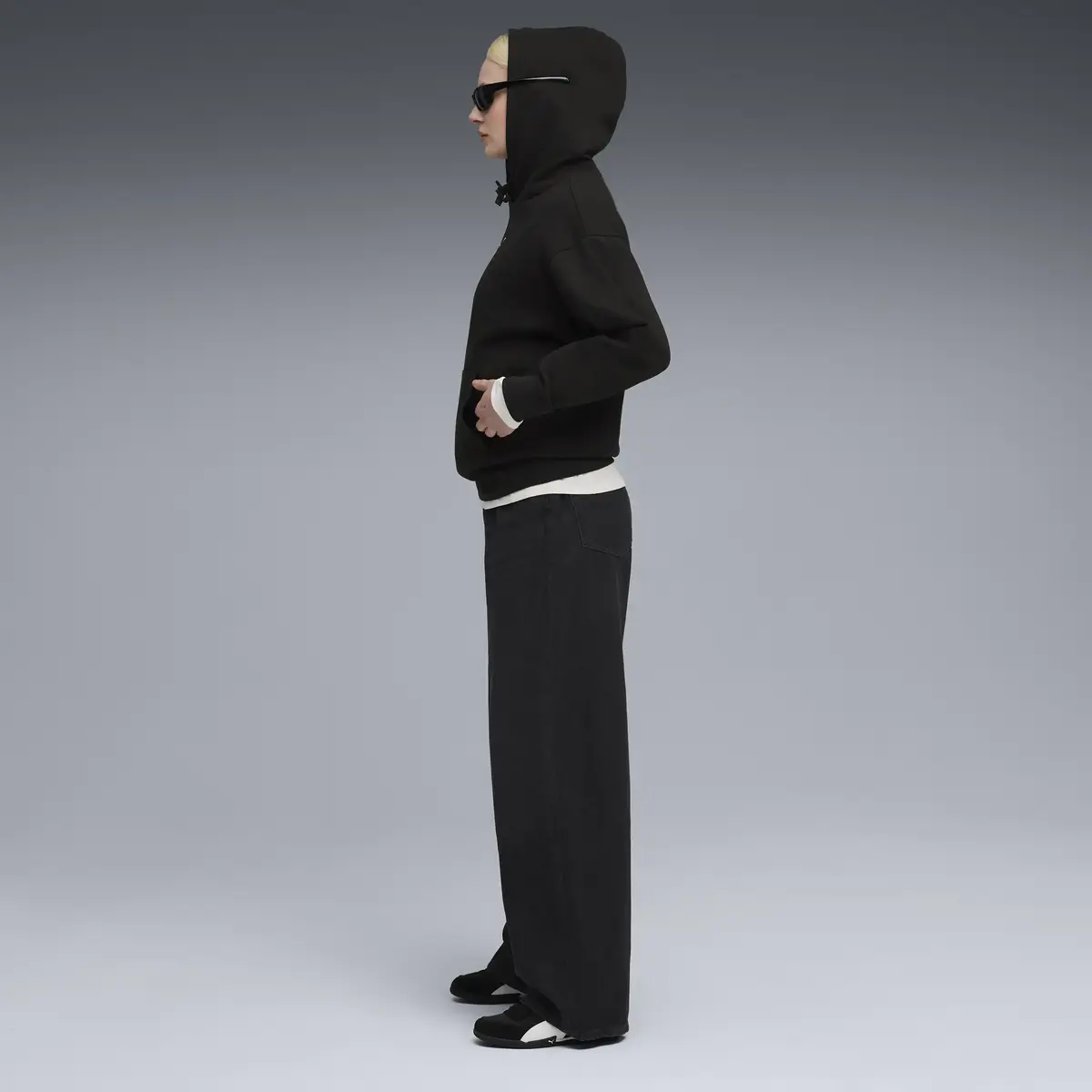 Puma ESS NATURE 2.0 Hoodie Siyah Kadın Kapüşonlu Sweatshirt