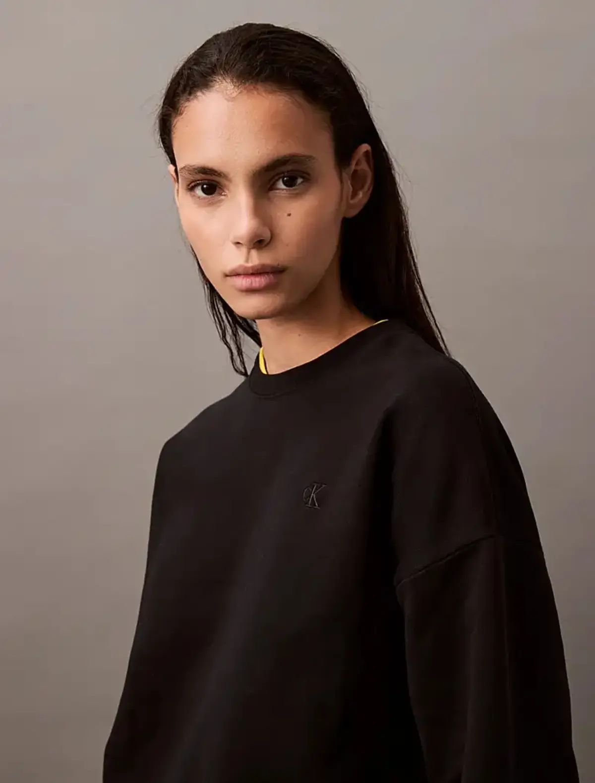 Calvin Klein LS ARCHIVE LOGO FRENCH TERRY RLX Siyah Kadın Sweatshirt