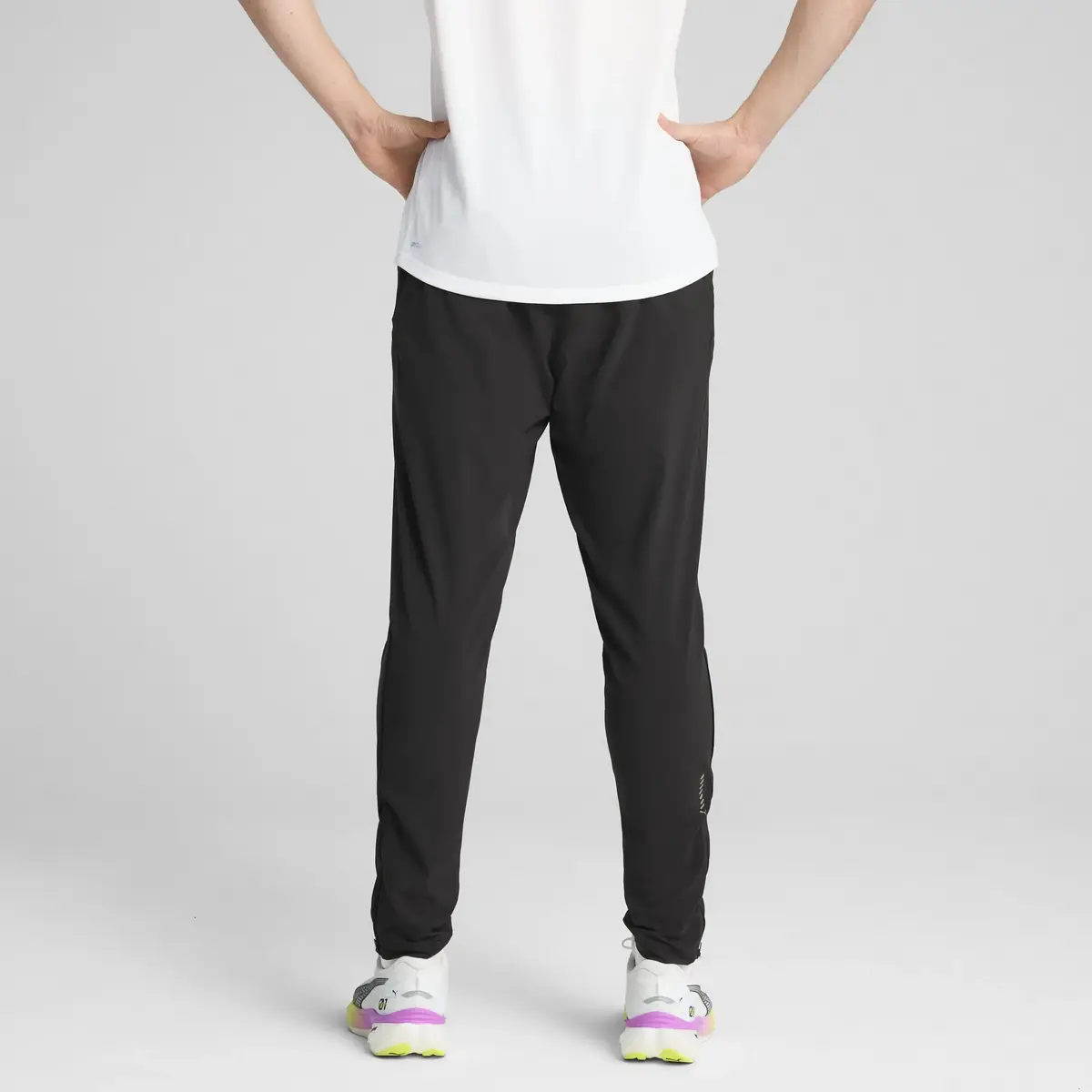 Puma RUN VELOCITY TAPERED PANT Siyah Erkek Eşofman Altı