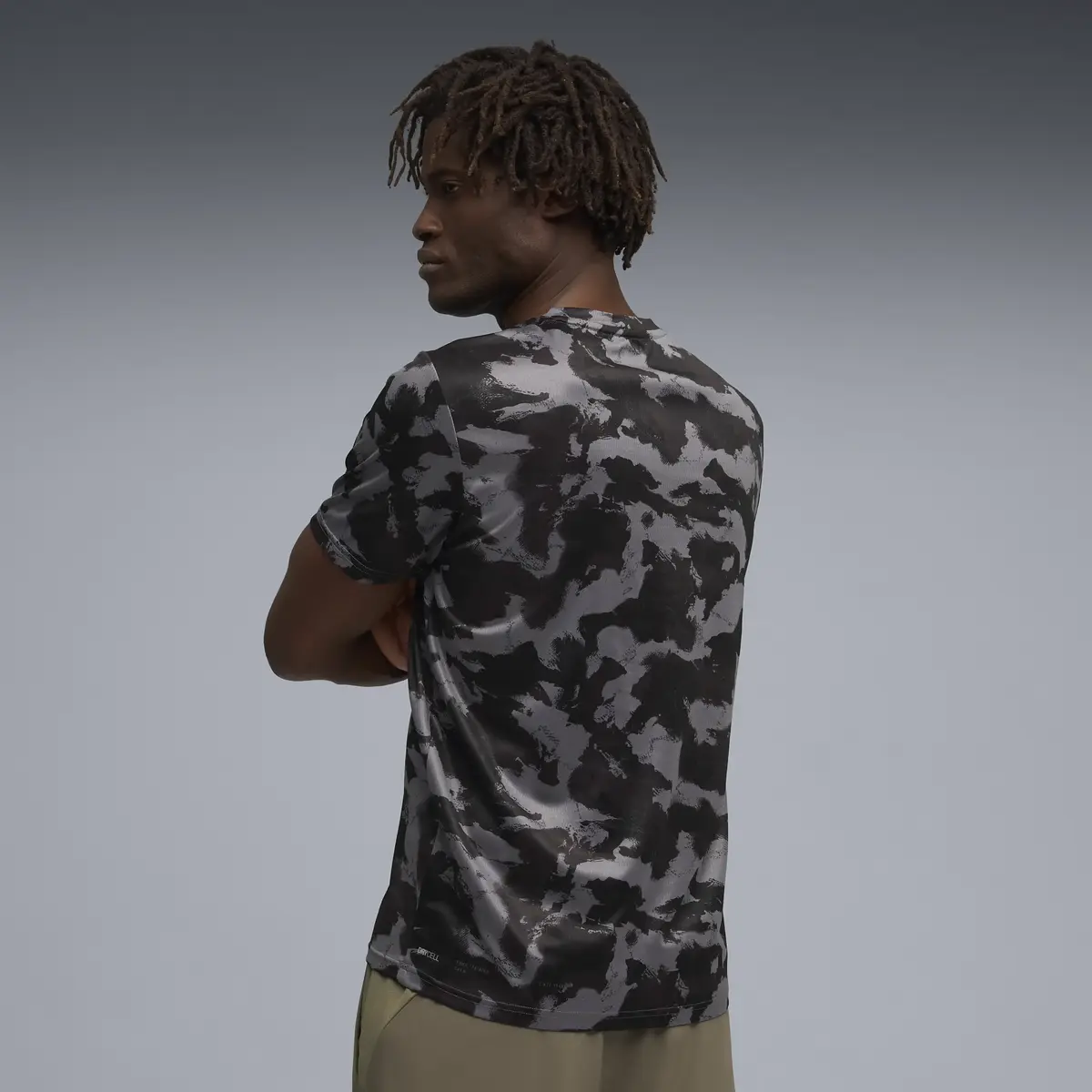 PUMA M TAD ESSENTIALS AOP TEE Siyah Erkek T-Shirt