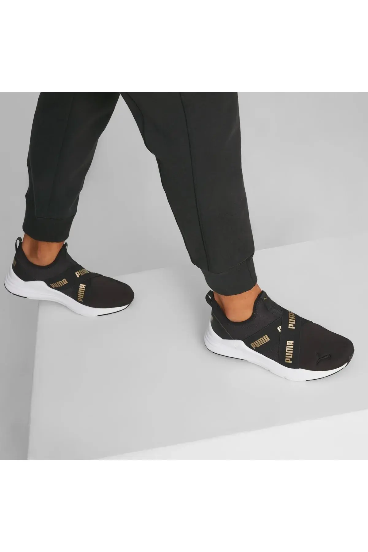 Puma Wired Run Slipon Wns Space Siyah Kadın Yürüyüş Ayakkabısı