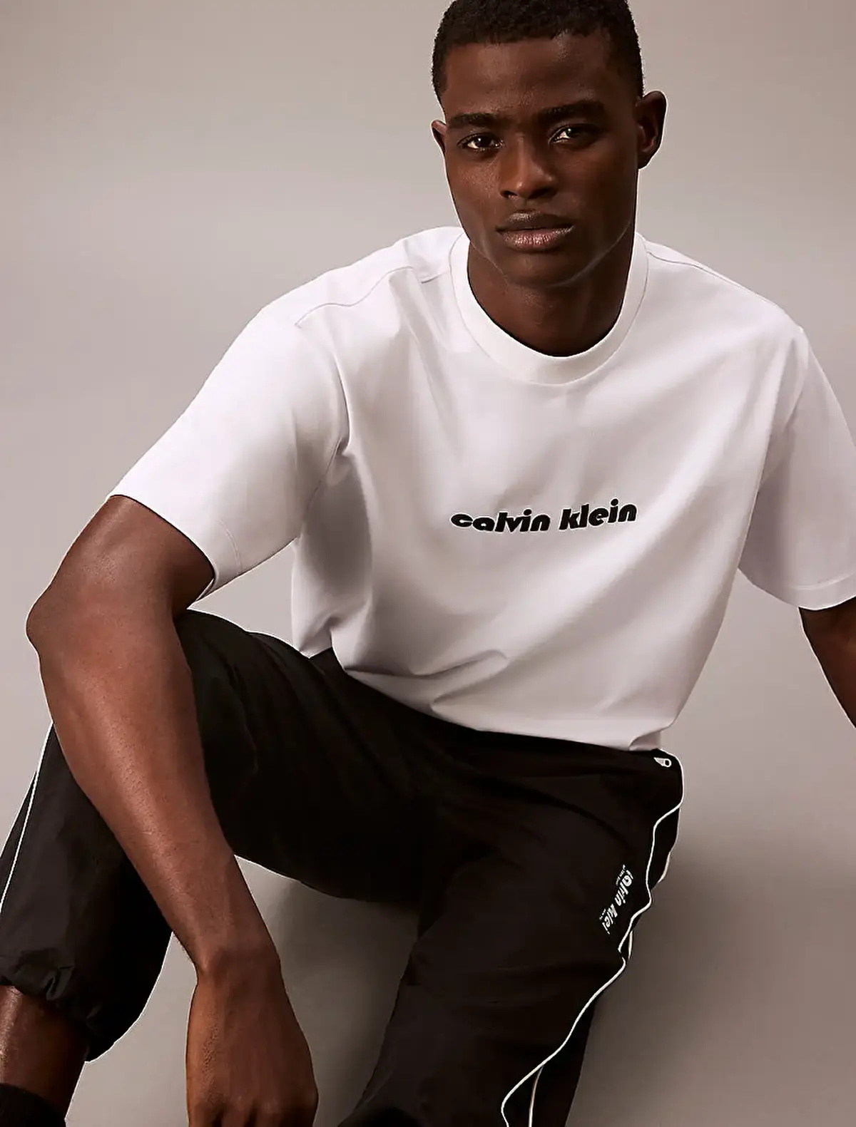 Calvin Klein RELAXED CRINKLE NYLON TRACK PANT Siyah Erkek Pantolon