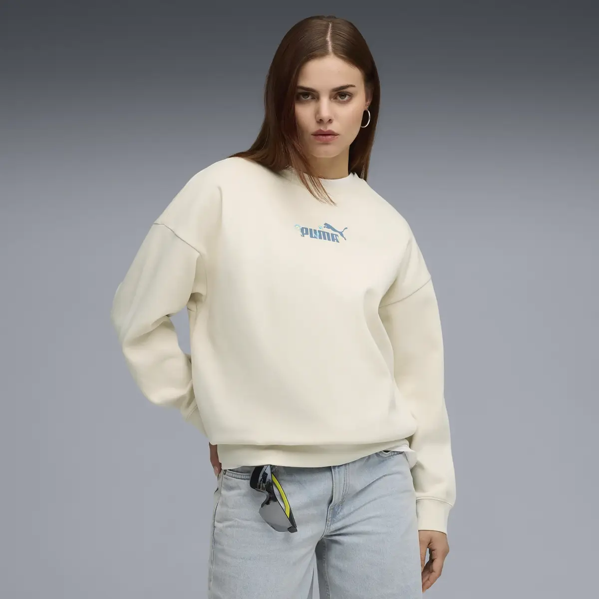 Puma ESS NATURE 2.0 Crew Beyaz Kadın Sweatshirt