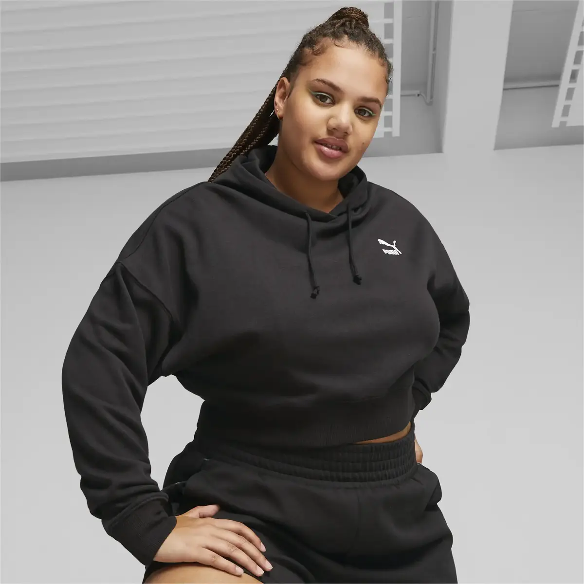 Puma CLASSICS Cropped Hoodie Siyah Kadın Sweatshirt