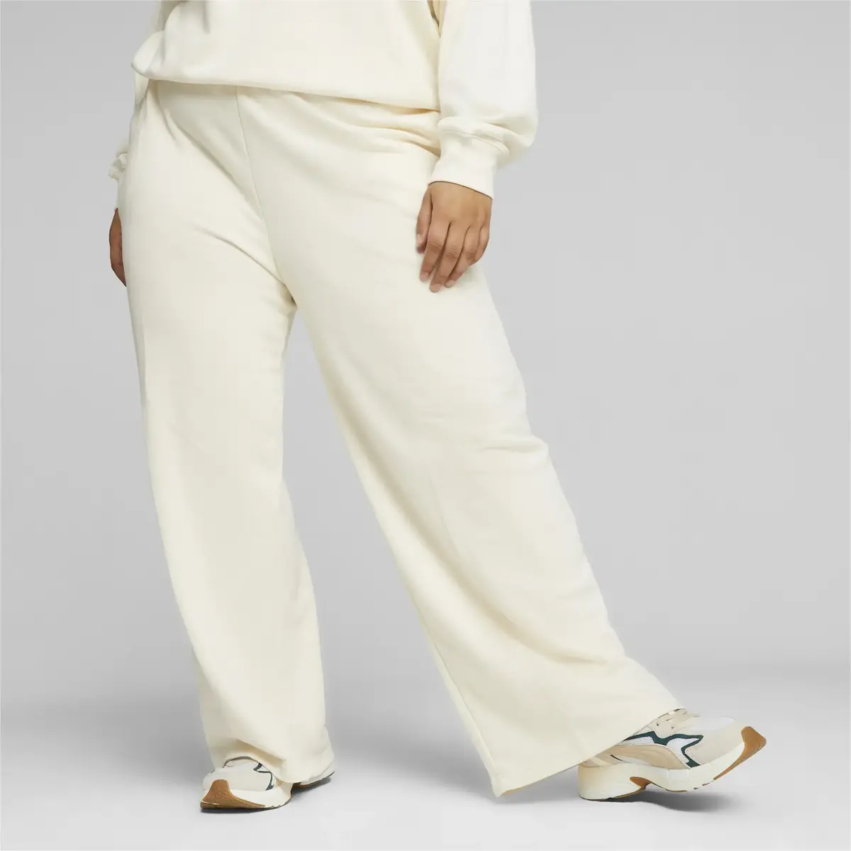 Puma CLASSICS Relaxed Sweatpants Beyaz Kadın Eşofman Altı