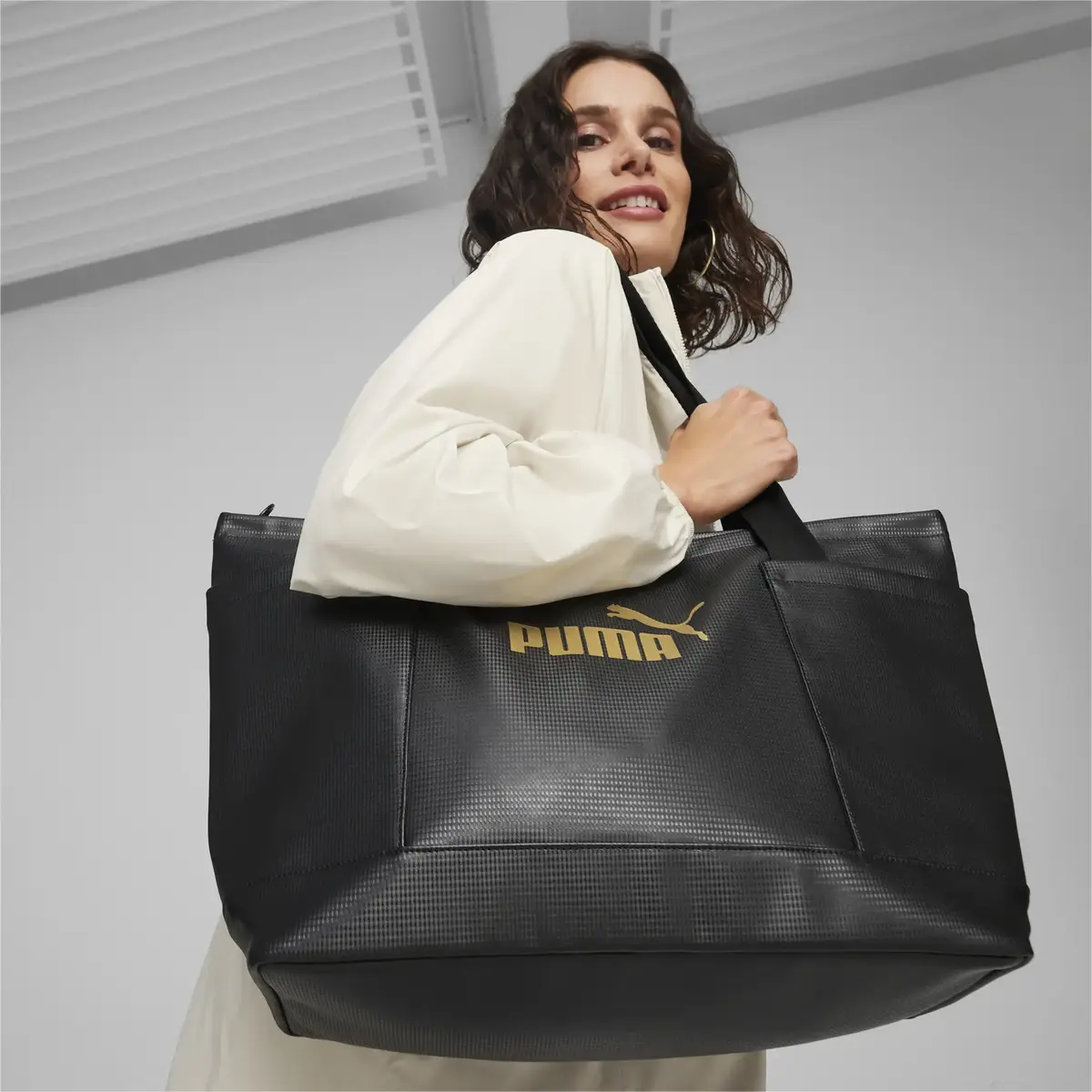 Puma Core Up Large Shopper Siyah Kadın El Çantası