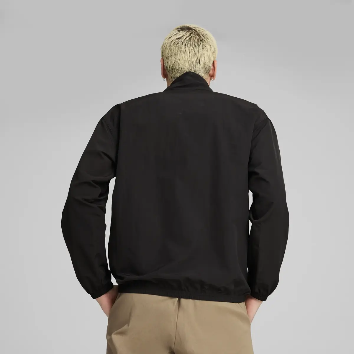 Puma CLASSICS Woven Relaxed Crew Siyah Erkek Sweatshirt