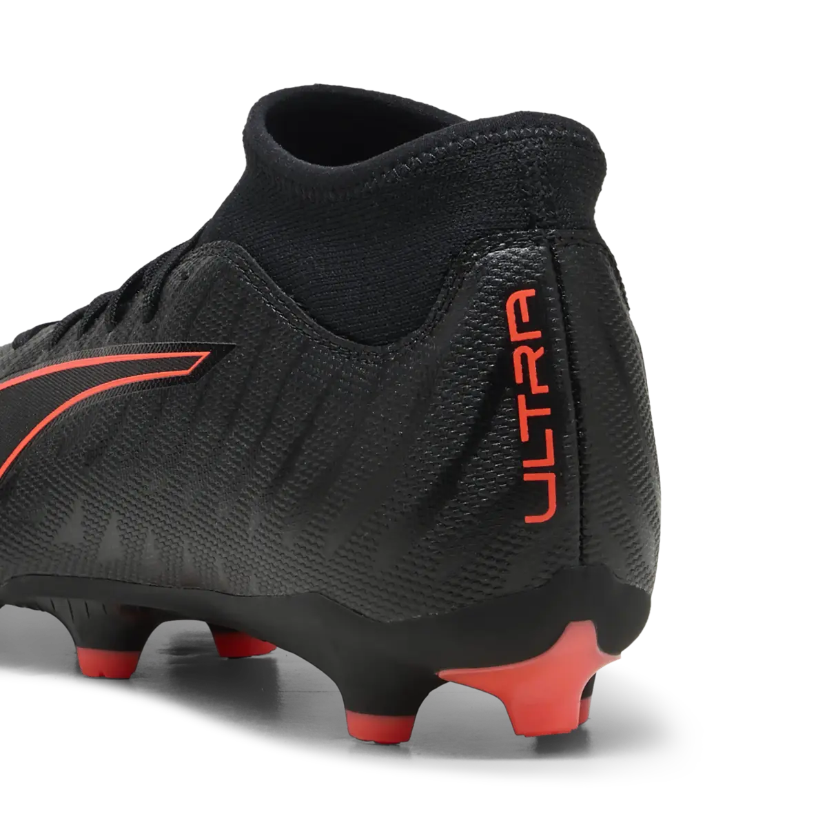 Puma ULTRA 6 PLAY+ FG/AG Siyah Erkek Krampon