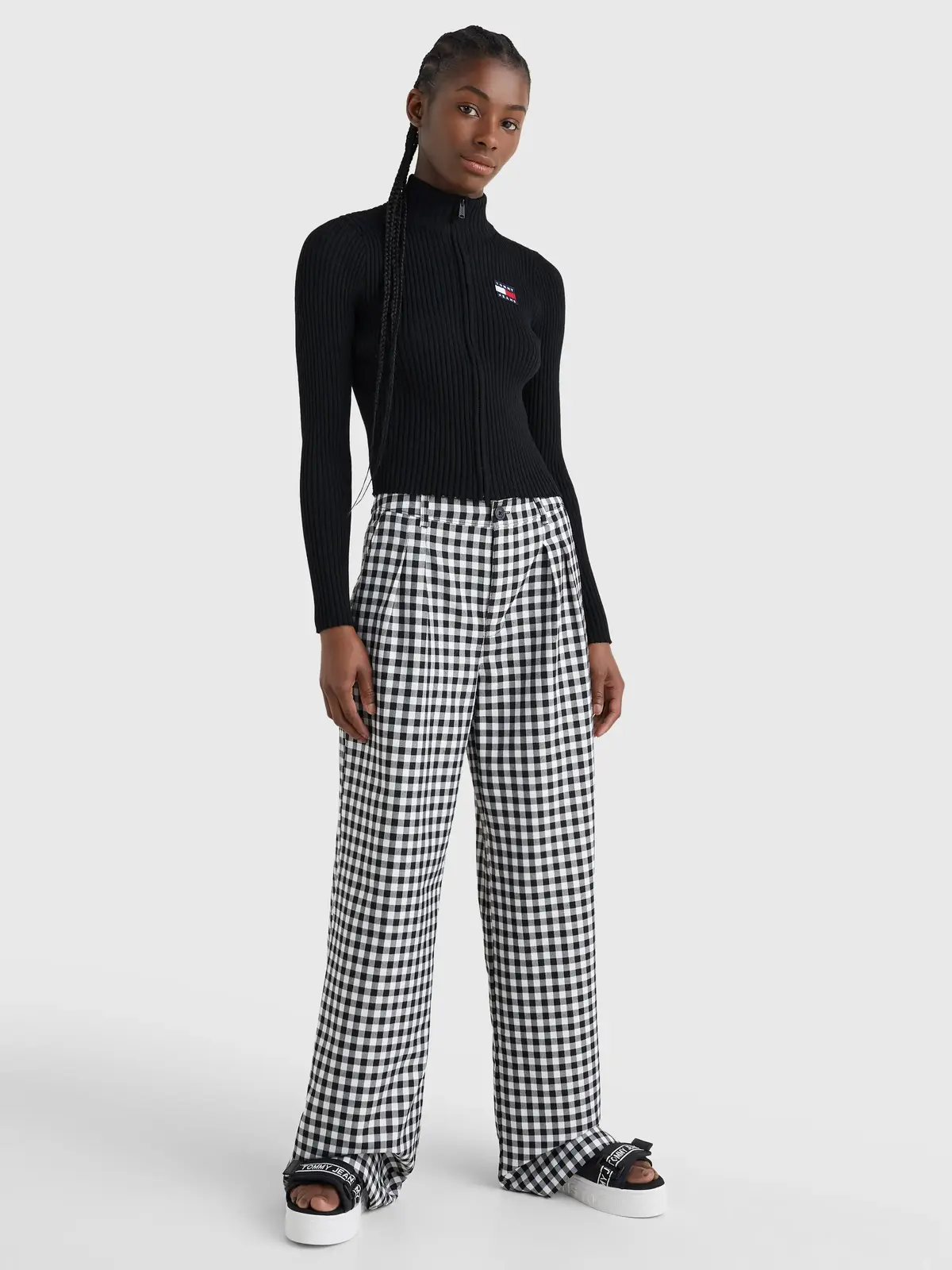 Tommy Hilfiger TJW BADGE ZIP TRHU S Kadın Siyah Kazak