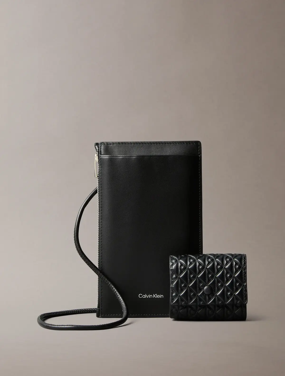 Calvin Klein PHONE BAG + AIRPOD C, UB1 Siyah Telefon Kılıfı