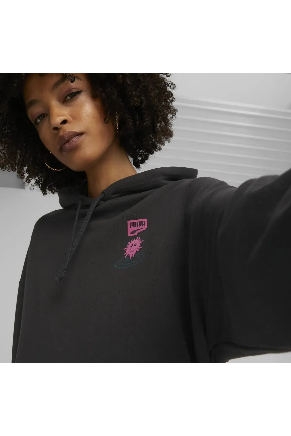 Puma DOWNTOWN Oversized Graphic Hoodie TR Siyah Kadın Hoodie