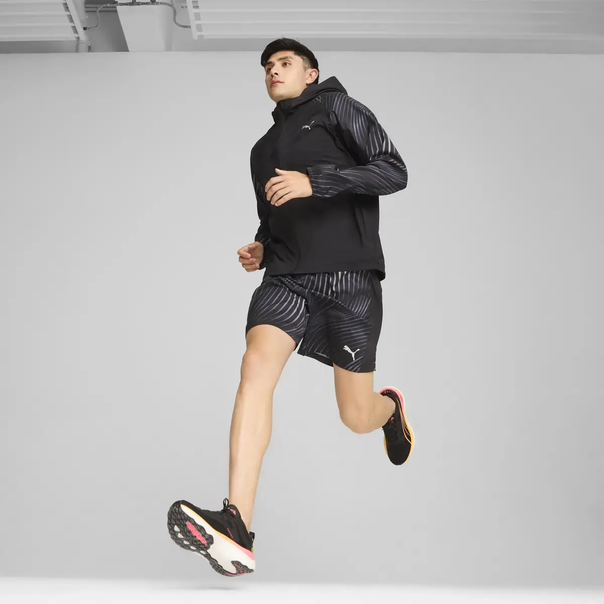 Puma RUN FAV AOP WOVEN JACKET M Siyah Erkek Fermuarlı Ceket