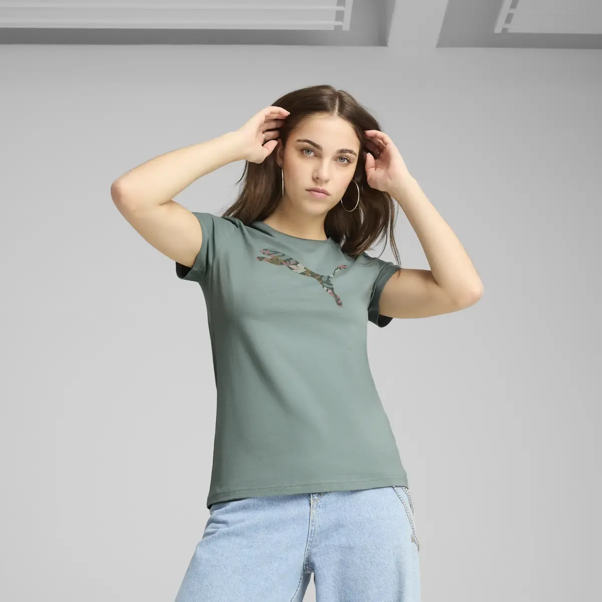 PUMA GRAPHICS Floral Cat Logo Tee Kadın Yeşil T-Shirt