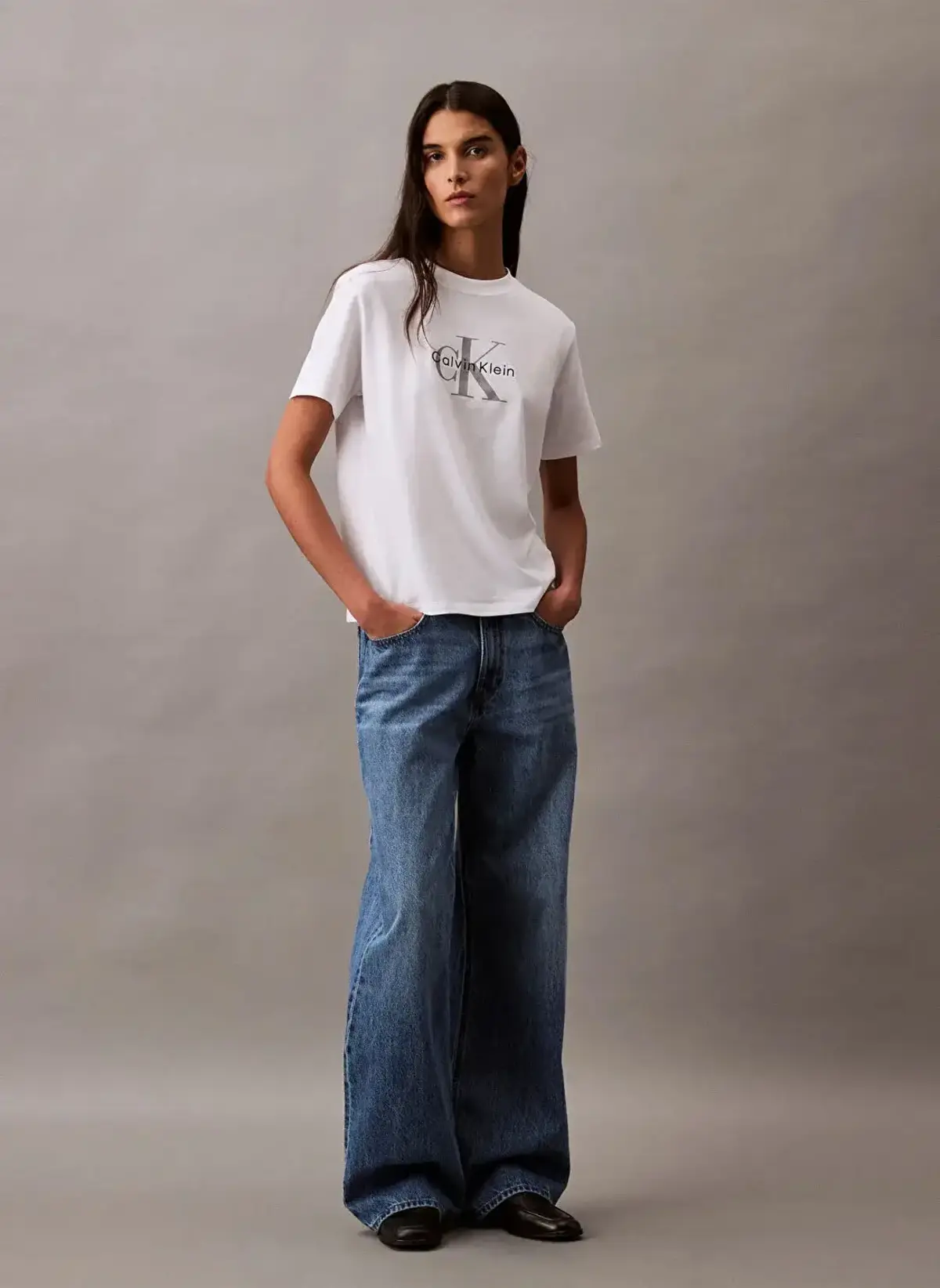 Calvin Klein HERO SS CLASSIC MONOLOGO CNECK T Beyaz Kadın Tişört