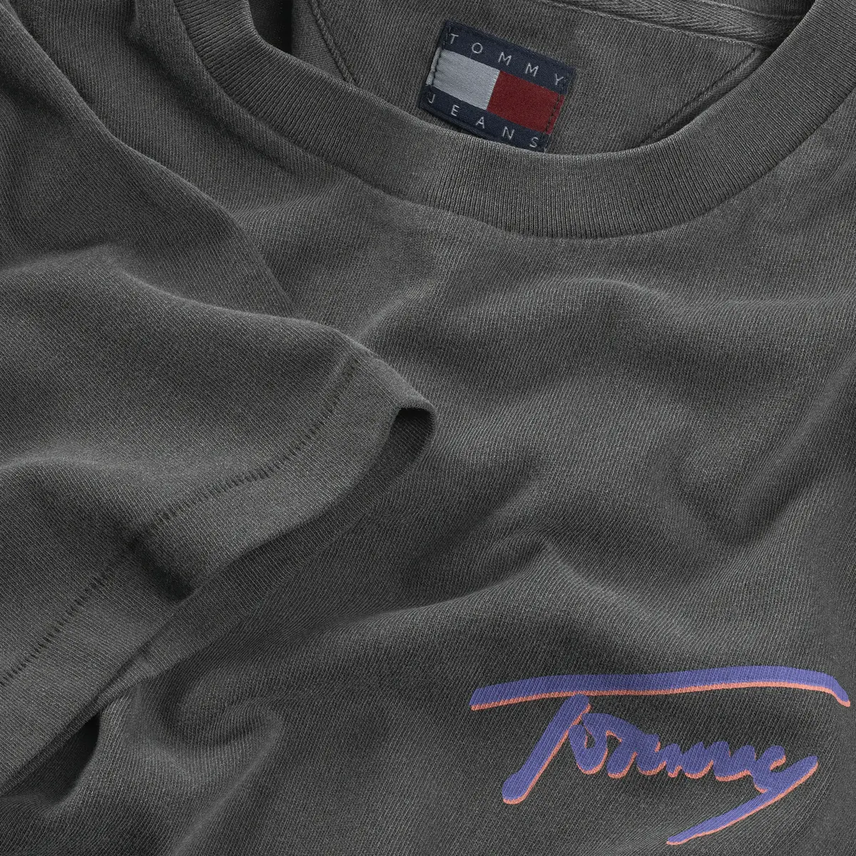 Tommy Hilfiger TJM RLX FADED GRAPHI, BDS Siyah Erkek T-Shirt & Polo