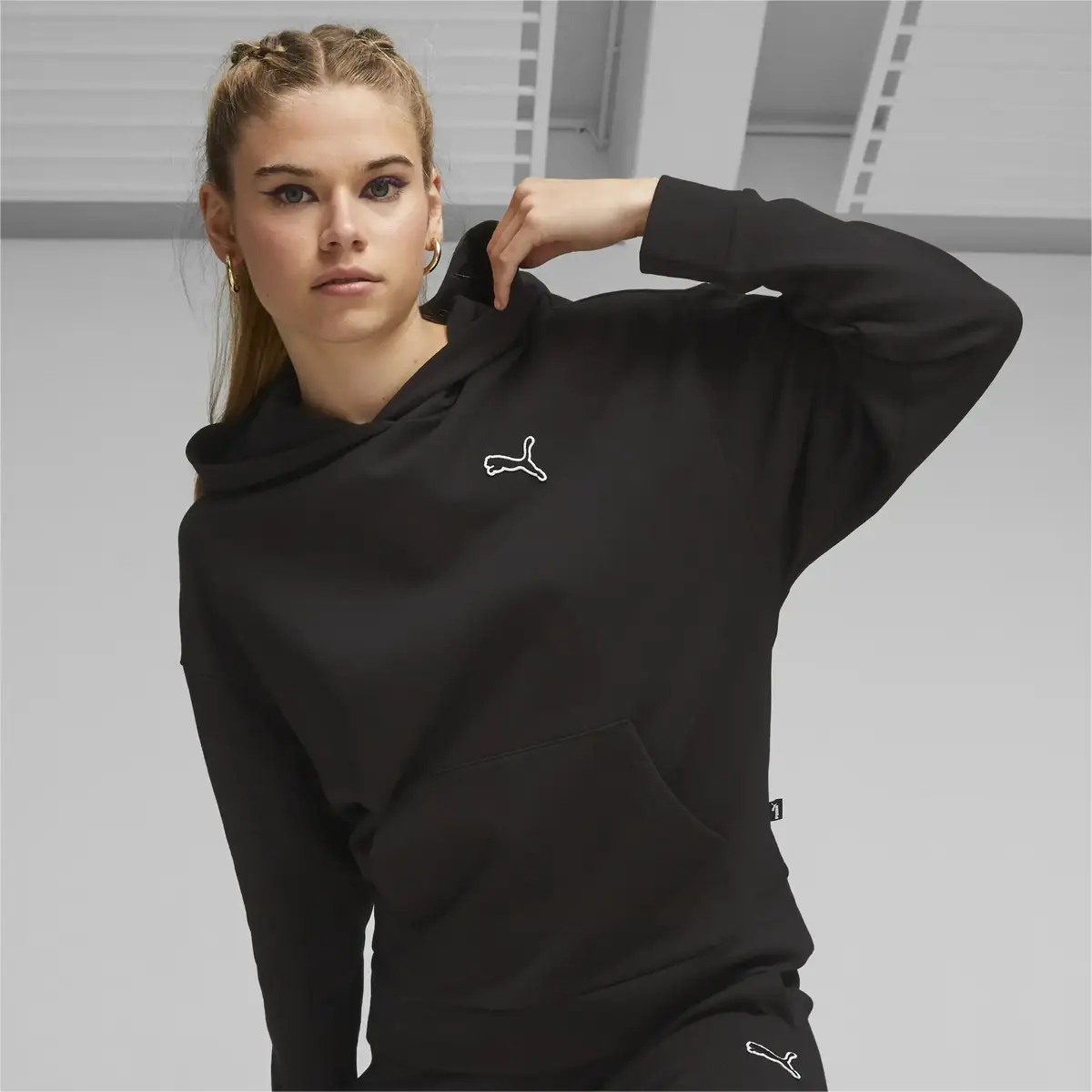 Puma BETTER ESSENTIALS Hoodie TR Siyah Kadın Hoodie