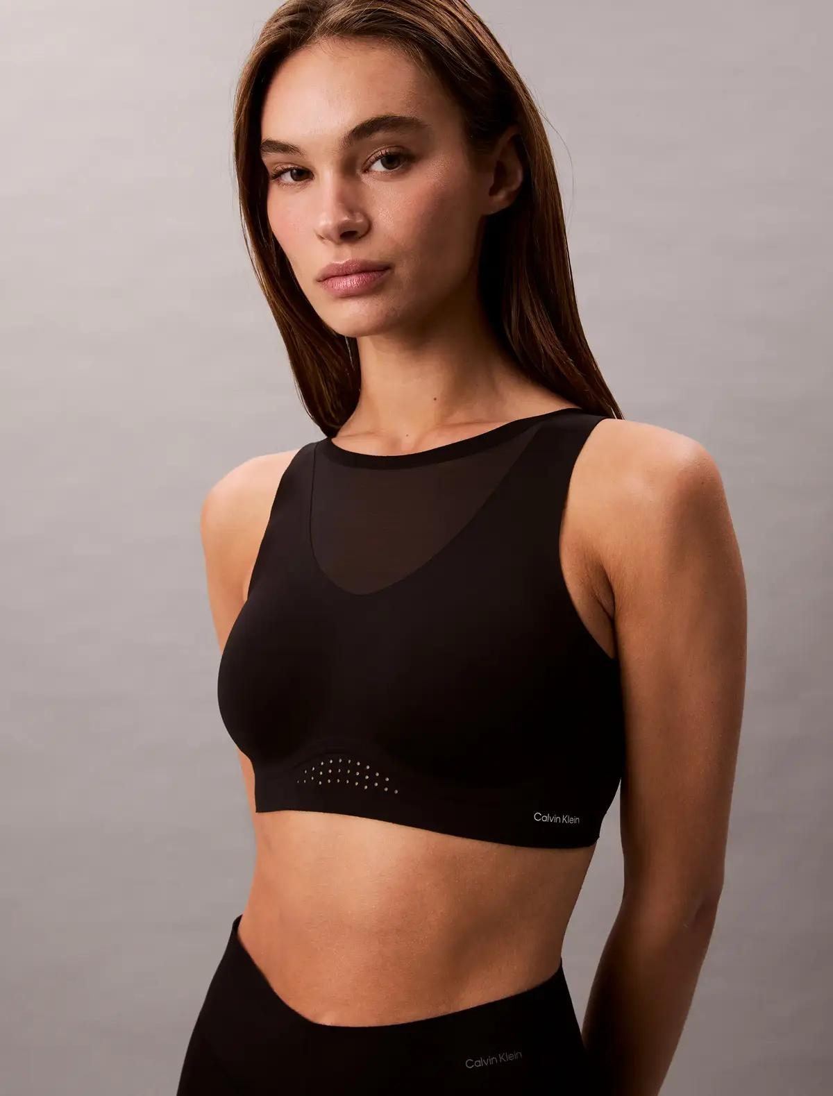 Calvin Klein Invisibles Medium Siyah Kadın Sporcu Sütyeni