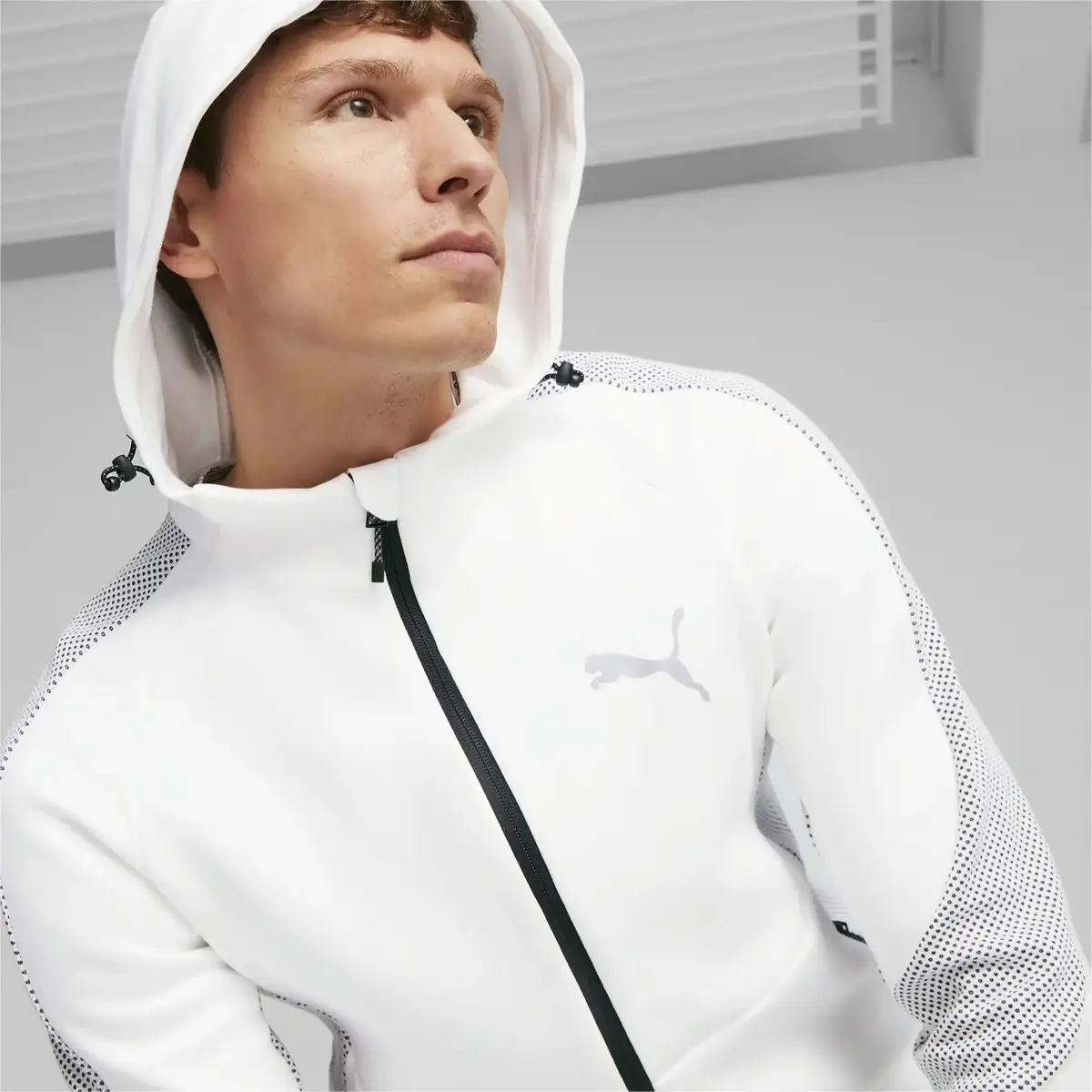 Puma EVOSTRIPE Full-Zip Hoodie Erkek Beyaz Sweatshirt