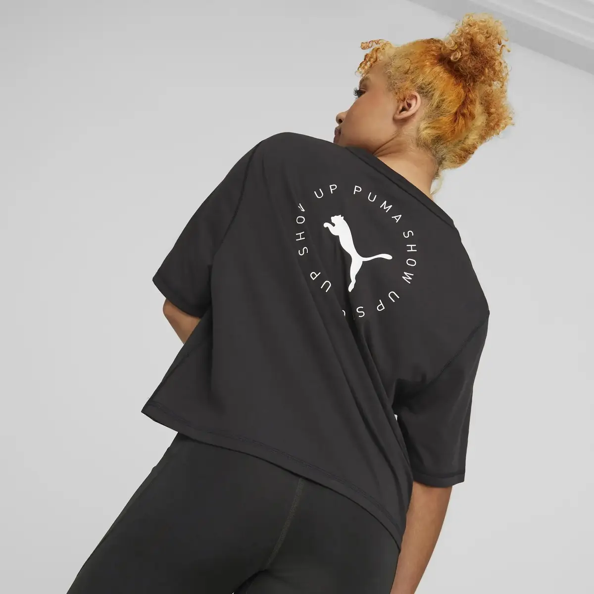 Puma Womens Graphic Tee Show Beyaz Kadın T-shirt