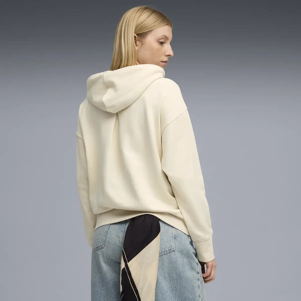 Puma HER Oversized Hoodie TR Kadın Sweatshirt