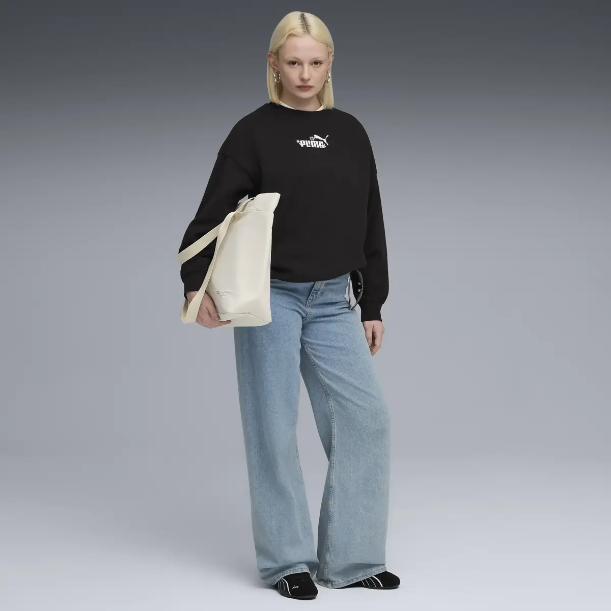 Puma ESS NATURE 2.0 Crew Siyah Kadın Sweatshirt