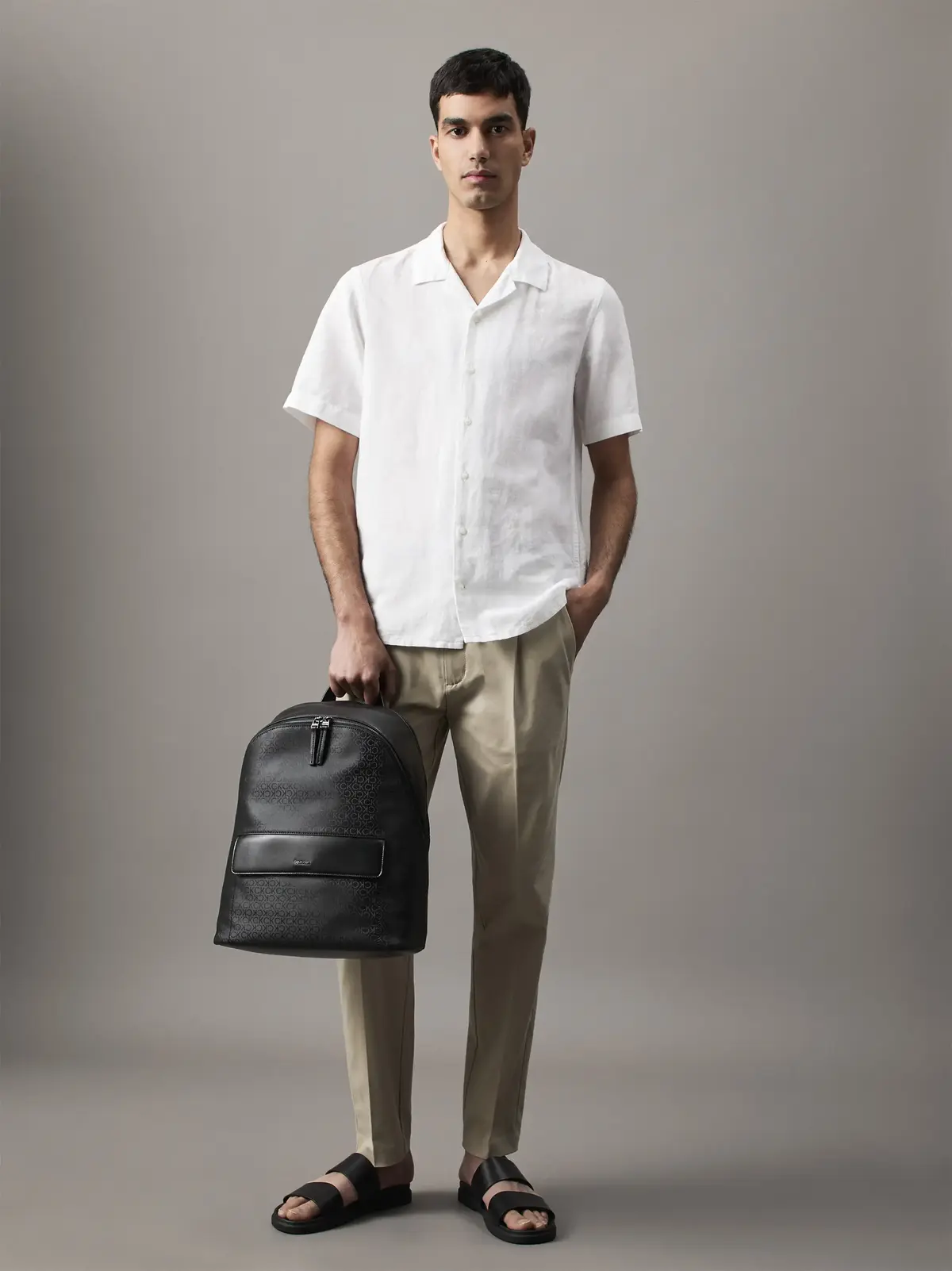 Calvin Klein CK SLEEK 2G ROUND BP, 0GK Siyah Erkek Çanta