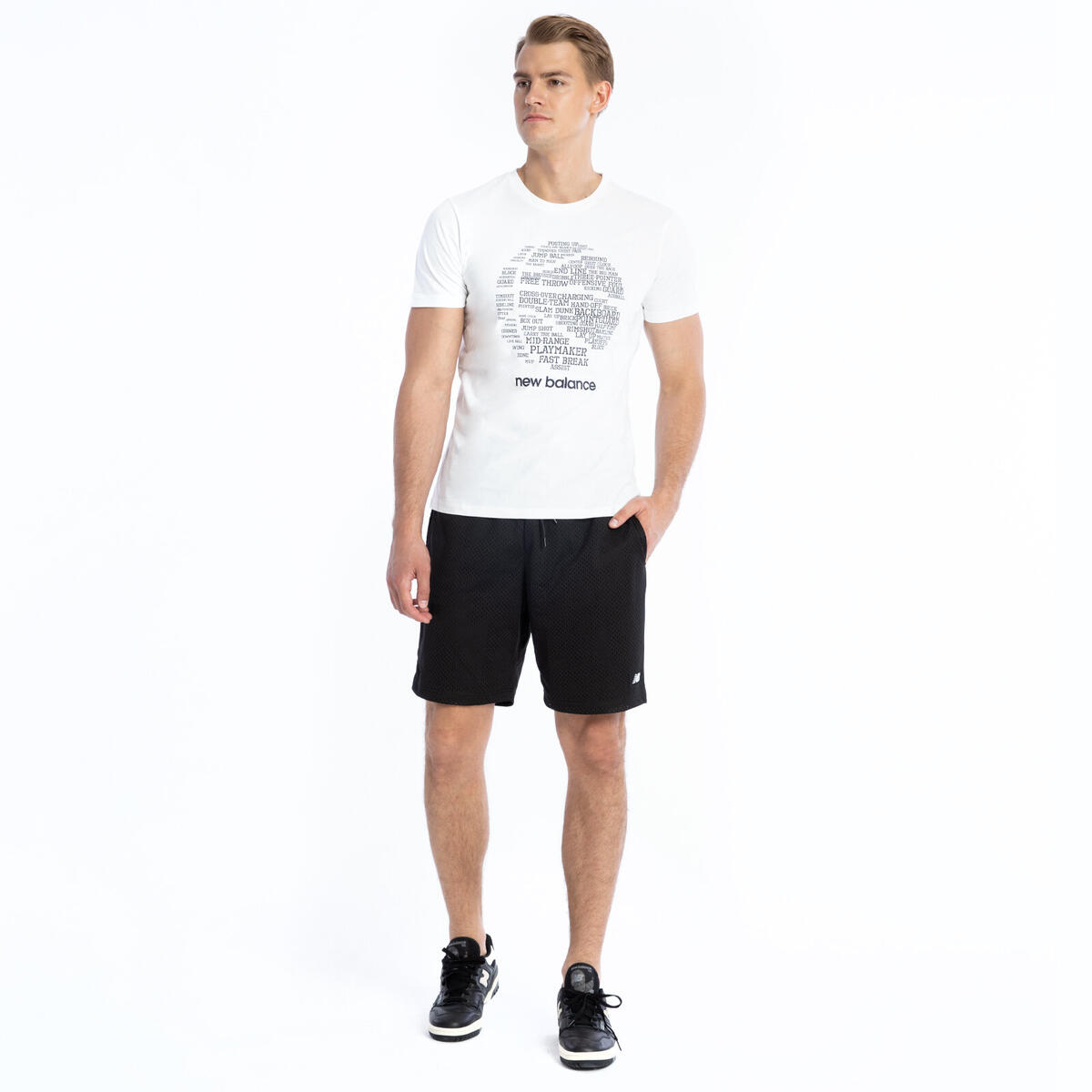 New Balance MNS3032 Erkek Siyah Şort