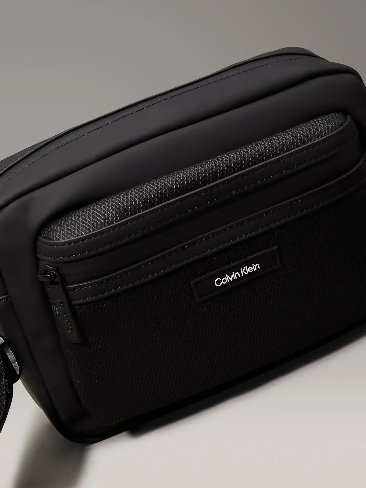 Calvin Klein CK ESSENTIAL CAMERA, BEH Siyah Erkek Çanta