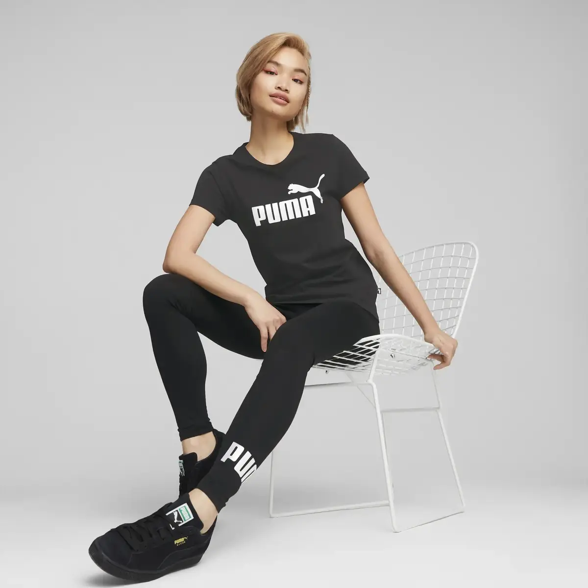 Puma ESS+ Metallic Logo Tee Kadın T-Shirt & Polo