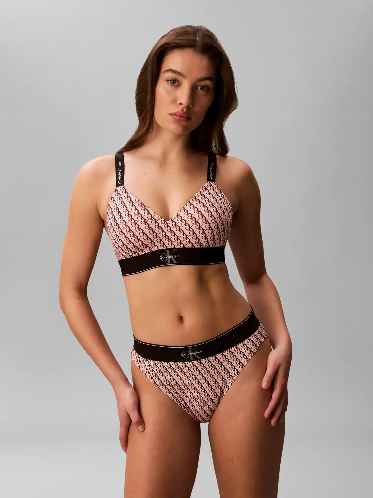 Calvin Klein LIGHTLY LINED BRALET, Pembe Hafif Astarlı CK Logolu Bralet