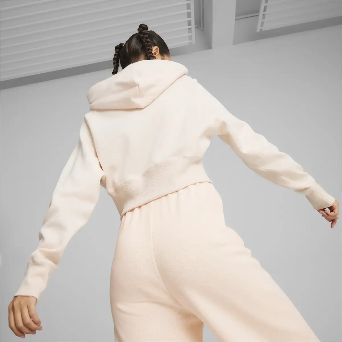 Puma CLASSICS+ Relaxed Cropped Hoodie Pembe Kadın Sweatshirt