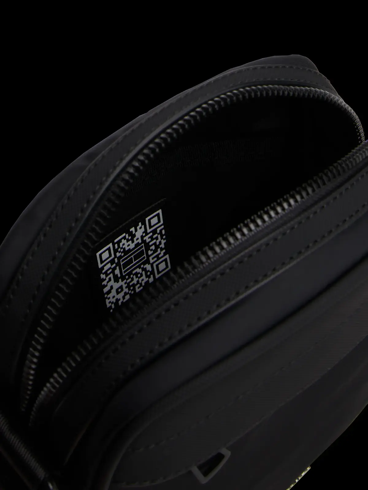 Tommy Hilfiger TH REPREVE MINI REPO, BDS Siyah Erkek Çanta & Cüzdan