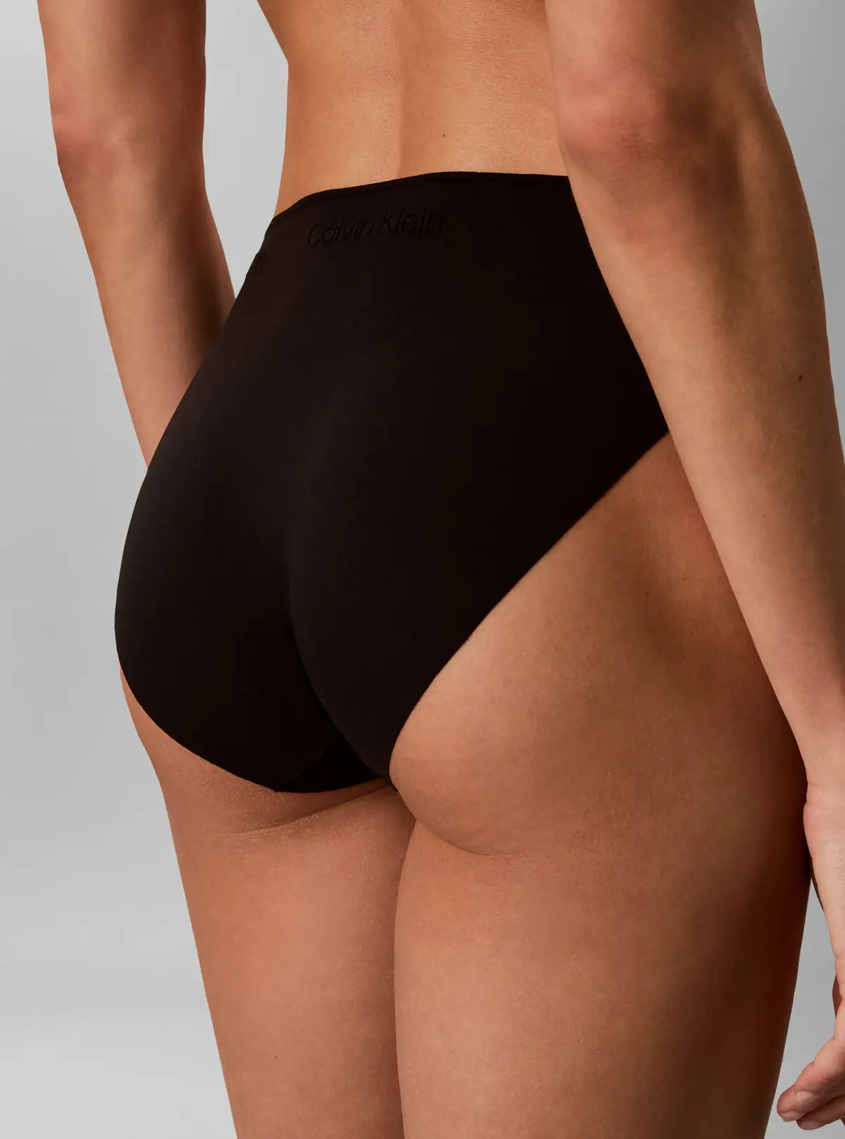 BIKINI, UB1