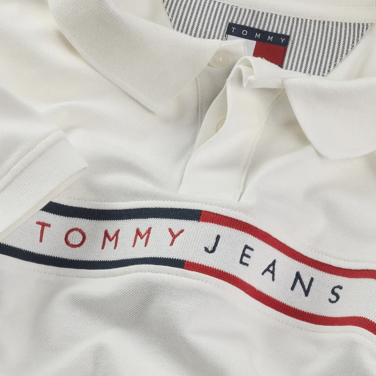 Tommy Hilfiger TJM SLIM CHEST FLAG, YBL Beyaz Erkek T-Shirt & Polo