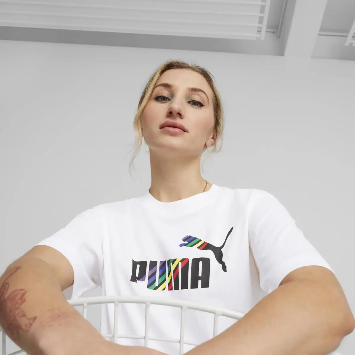 Puma Ess+ Love Is Love Relaxed Tee Beyaz Kadın T-shirt