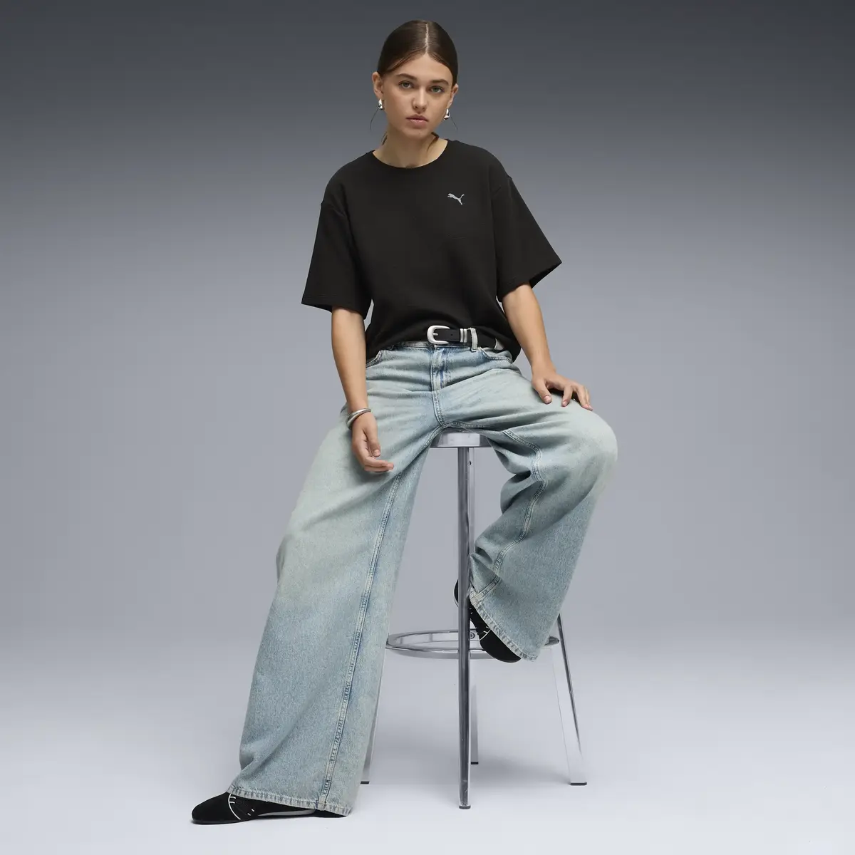 Puma ESS ELEVATED Tee Siyah Kadın Tişört