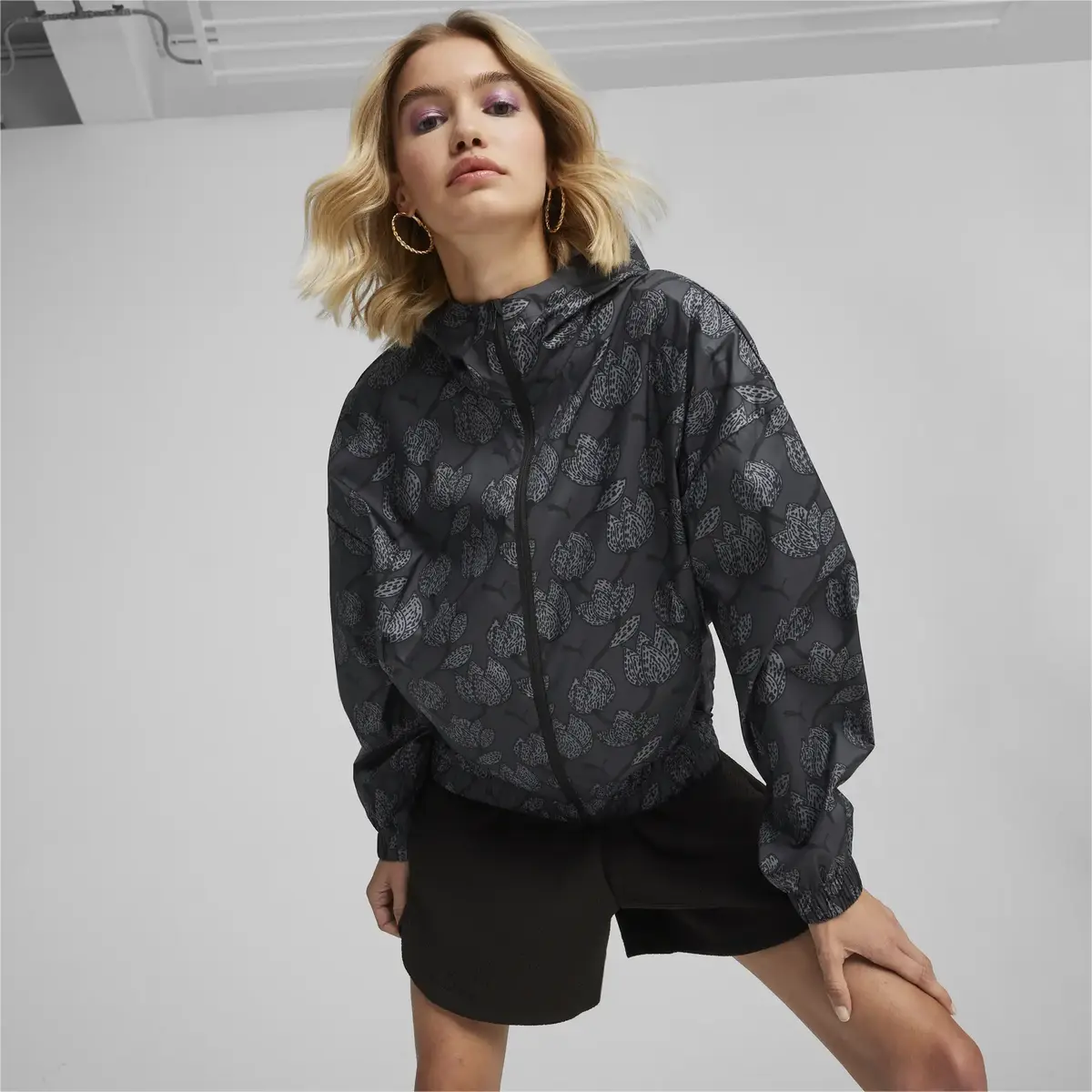Puma Blossom AOP Windbreaker Siyah Kadın Sweatshirt