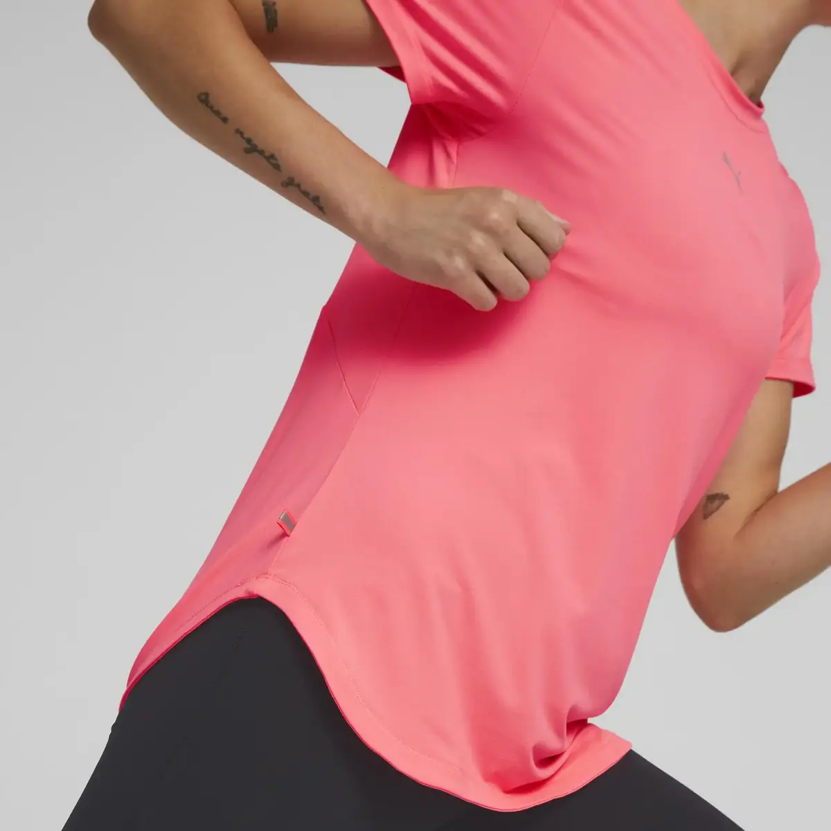 Puma Run Cloudspun Tee Pembe Kadın Performans / Koşu Koşu Ve Performans T-Shirt