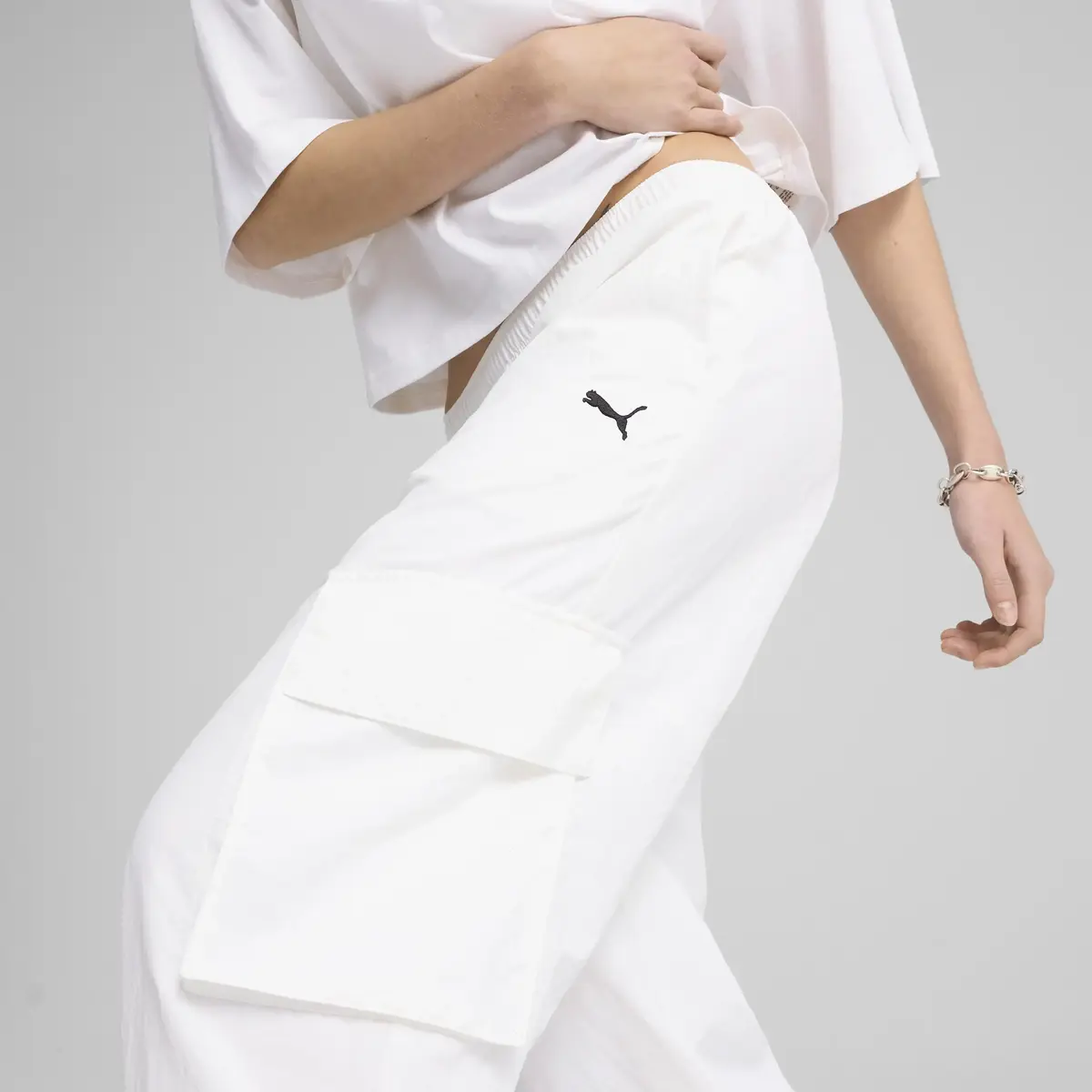 PUMA WARDROBE ESS Cargo Pants Beyaz Kadın Eşofman Altı