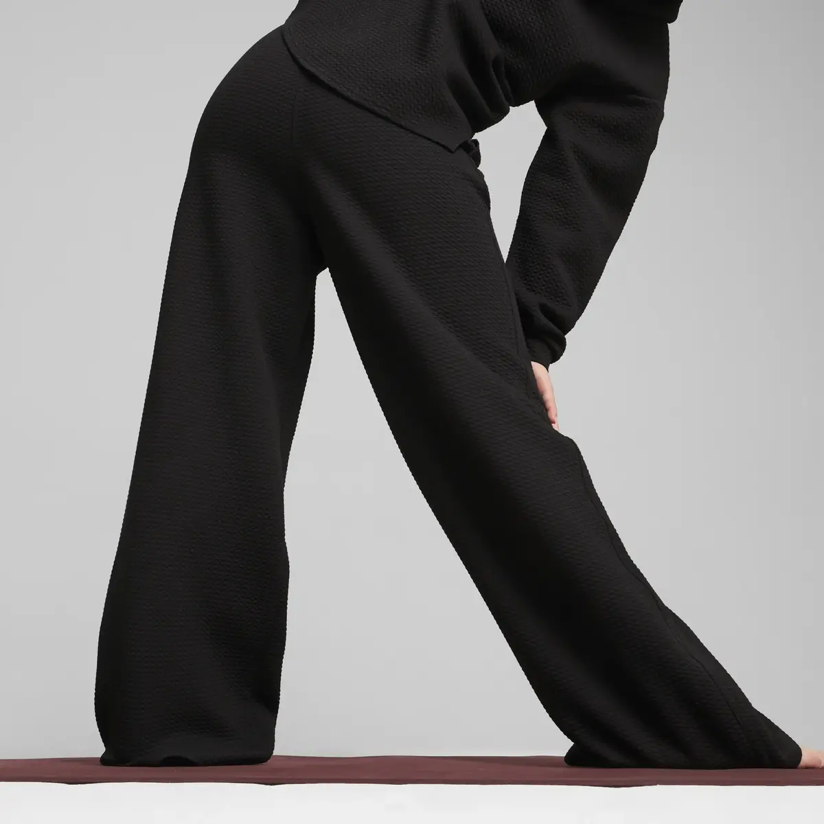 Puma Q4 STUDIO TEXTURED HW PANT